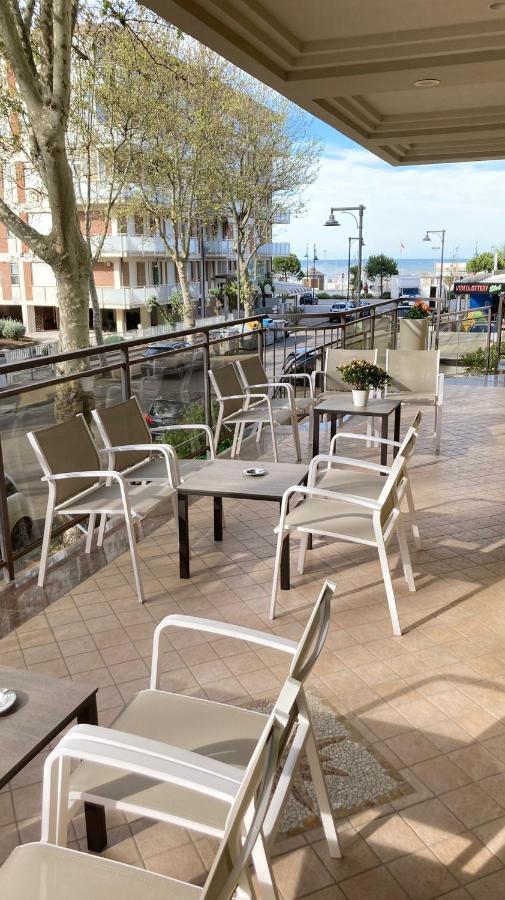 Hotel Abel & Residence Cesenatico Extérieur photo
