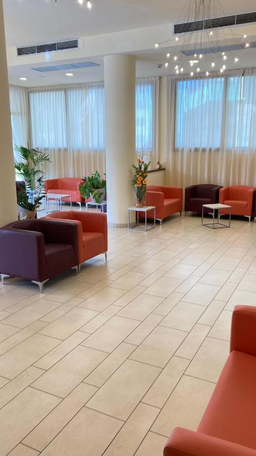 Hotel Abel & Residence Cesenatico Extérieur photo